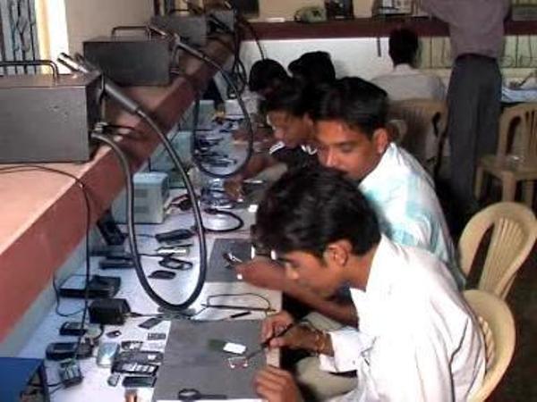 Top 10 Mobile Repairing Institute in Ahmadabad | Best Mobile Repairing Service Center in Ahmadabad | Trusted Smartphone Training Classes in Ahmadabad | Famous Tablet, PC, LED/LCD Chip Level Repairing in Ahmadabad